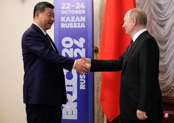 习近平会普京 强调中俄深厚情谊不变