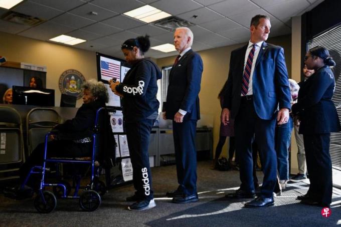 特朗普孤注一掷更猛烈攻击哈里斯