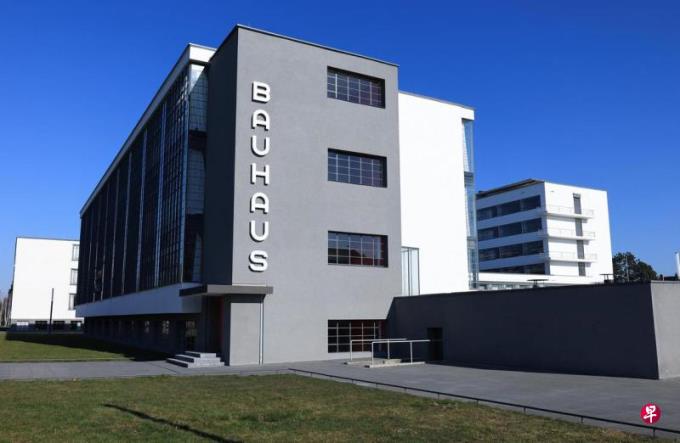 孙松清:德国右翼开弓 包豪斯成箭靶