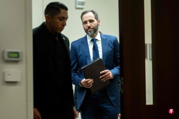 特别检察官要求 美法官批准搁置对特朗普的起诉