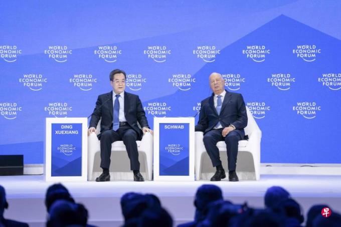 特朗普2.0关税山雨欲来 中国罕见在达沃斯论坛态度低调