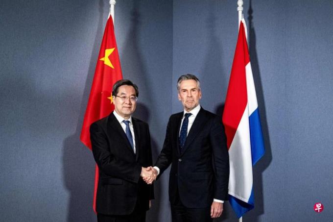 荷兰首相:中国是极其重要贸易伙伴