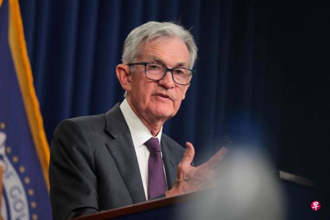 美联储维持联邦基金利率目标区间不变