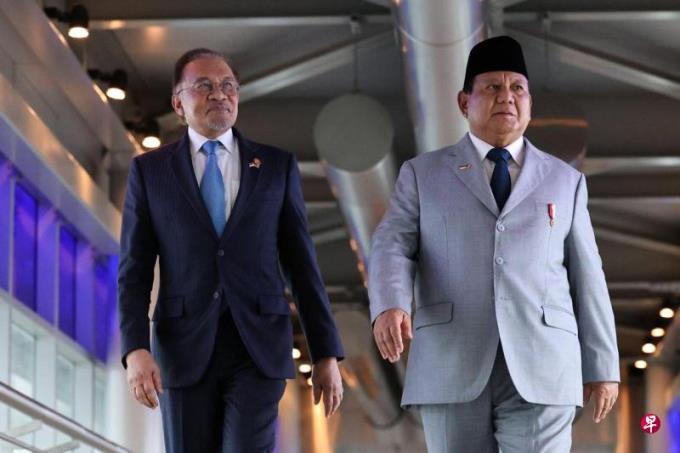 安华普拉博沃外交秀较劲 牵动亚细安合作走向