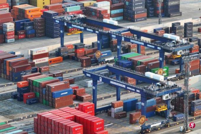 社论:管控关税战的外溢冲击