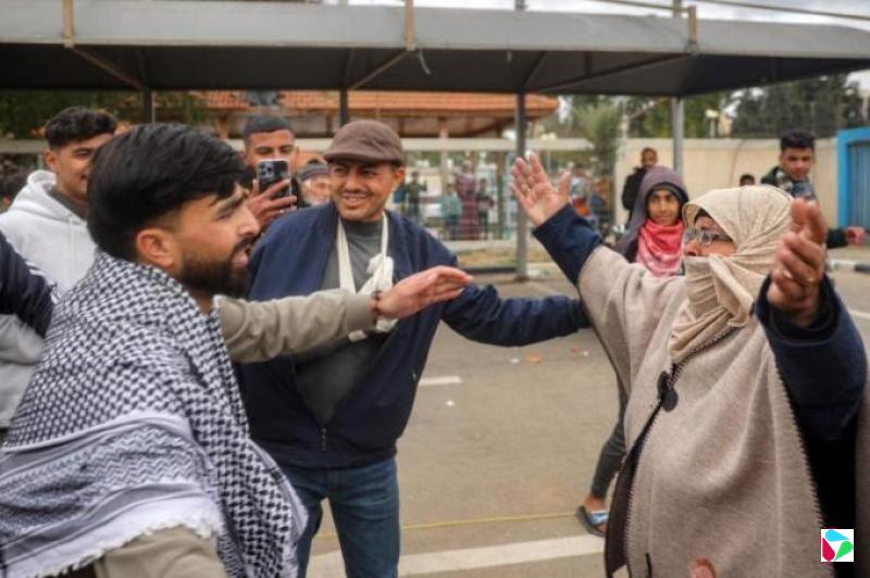 特朗普告知以色列 若哈马斯不交人质应取消停火协议