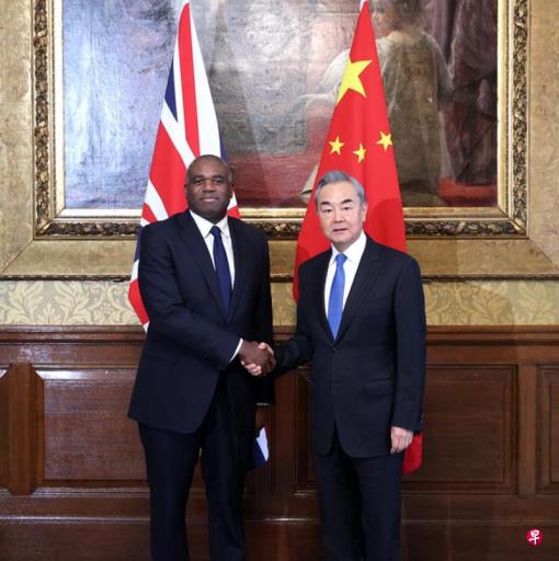 王毅:乐见一切致力于乌克兰危机和谈努力