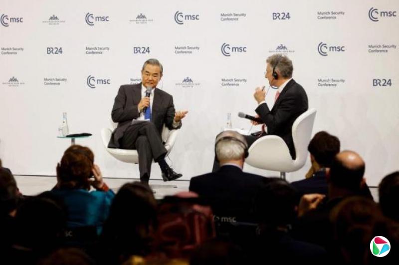 王毅:若美国执意打压遏制 中国将奉陪到底