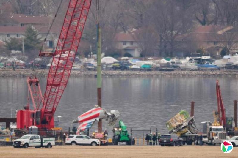 刘安远:走钢丝的空域 华府空难警示