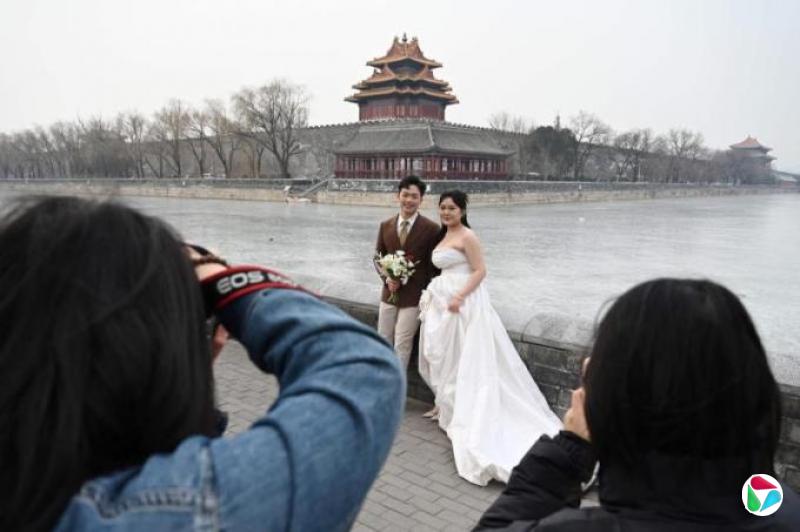 中国“爹味”企业现催婚现象 学者:或以极端手段回应政策压力