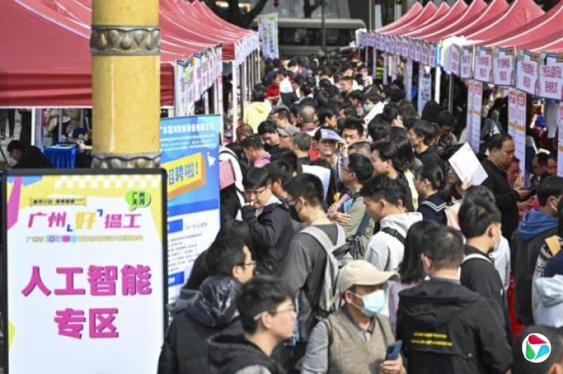 下午察:AI狂欢是铲除或助长形式主义?