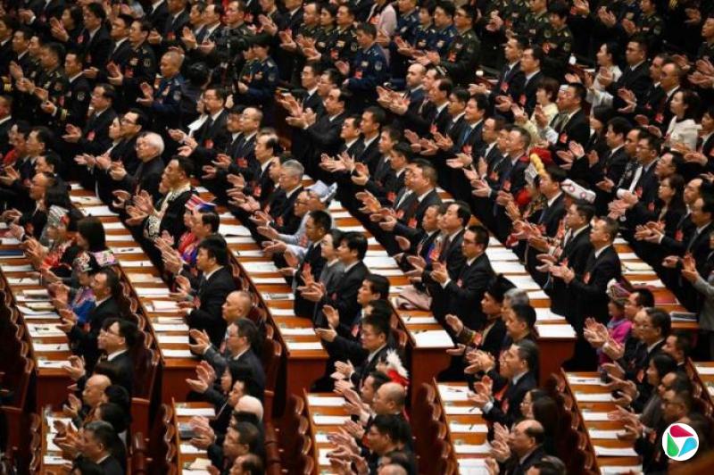 两年内54中国全国人大代表资格被终止 解放军代表团占多