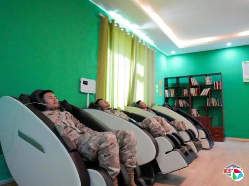 中印边境5592米随时吸氧 解放军海拔最高哨所配置氧吧