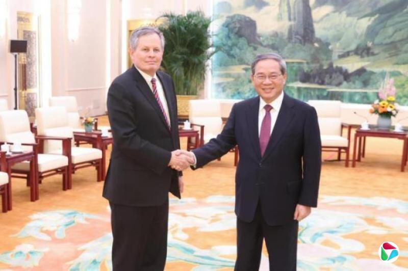李强会见美共和党参议员戴恩斯 称打贸易战没有赢家