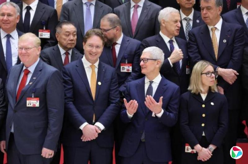 刘世锦:解决结构性偏差 消费能比肩房地产曾经的贡献