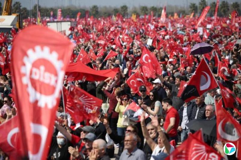 伊斯坦布尔爆发大规模示威 抗议市长伊马姆奥卢被捕