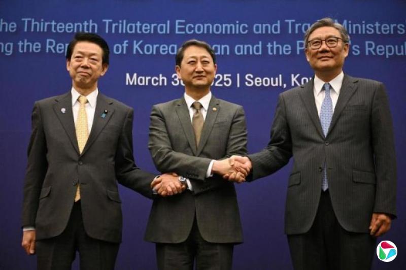 中日韩深化经贸合作 应对特朗普关税大棒