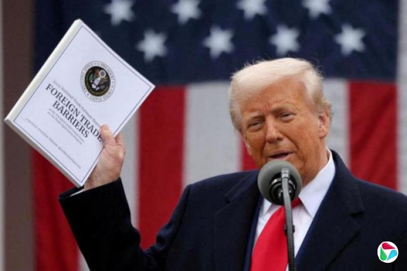 王舒杨:特朗普实验