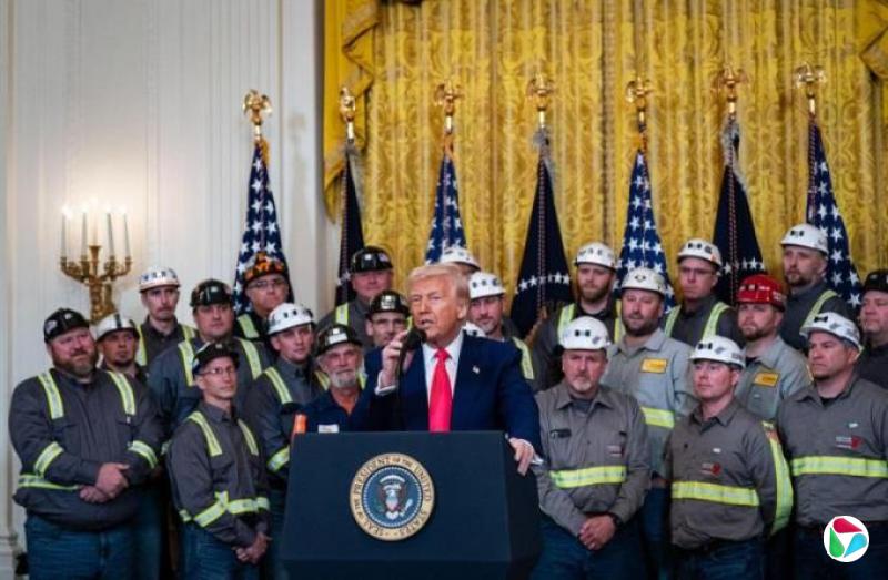 特朗普:推出“爆炸性”关税后 大量钱涌入美国