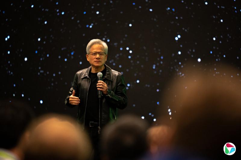 英伟达的黄仁勋一直在游说特朗普政府放松对人工智能芯片的出口管制。