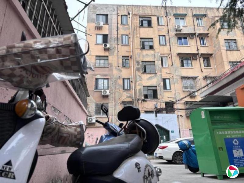 黎康:魔都的B面