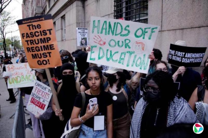 美移民局恢复外国学生合法身份 暂停遣返行动