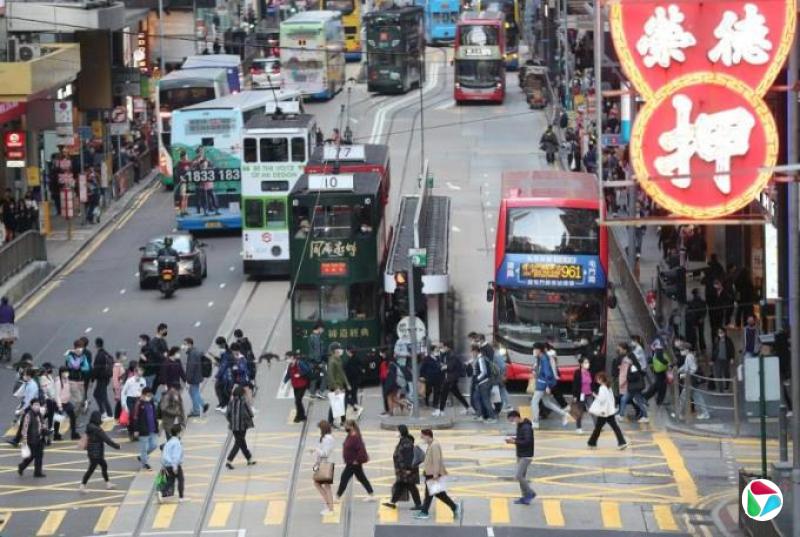 汪惠迪:且说“碾压”