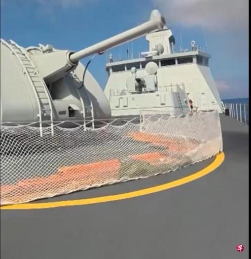 中国海军第二艘054B型导弹护卫舰  近日在南中国海实战化训练