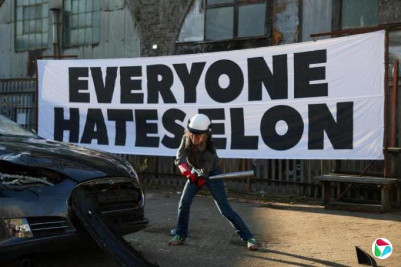 特朗普掀关税战  欧洲人“罢买美国”