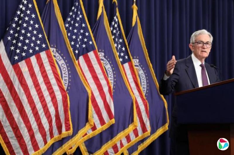 美联储维持利率不变 称通胀和失业率上升风险增加