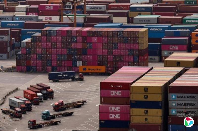 中国4月出口总值超出预期 进口跌幅收窄