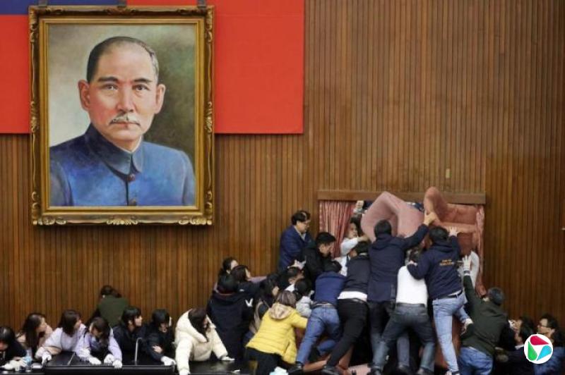 林方彪:台湾立委大罢免不利国民党