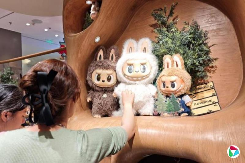 中国监管机构据报叫停银行用Labubu拉存款