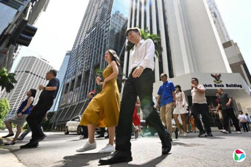 胡晓玲:为“玻璃心一代”叫屈