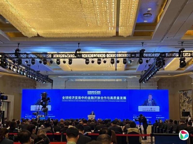 中国央行将在上海试行货币政策工具创新