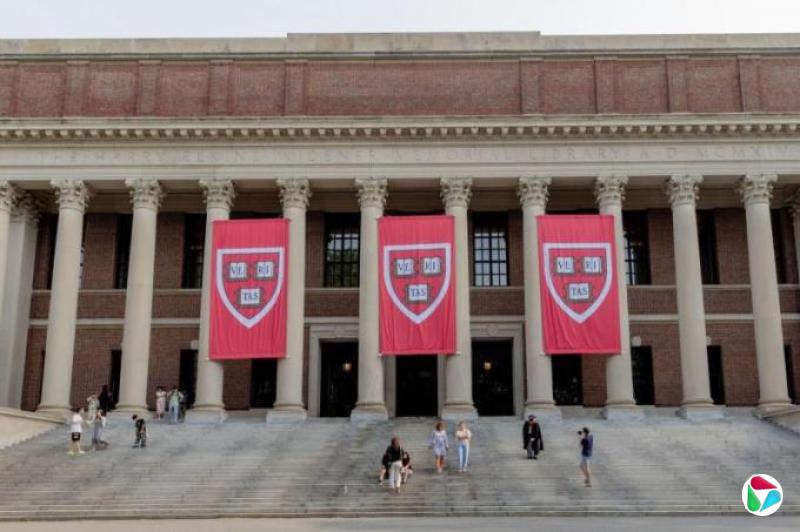 恢复签发学生签证 美国将加强审查申请者社媒账号