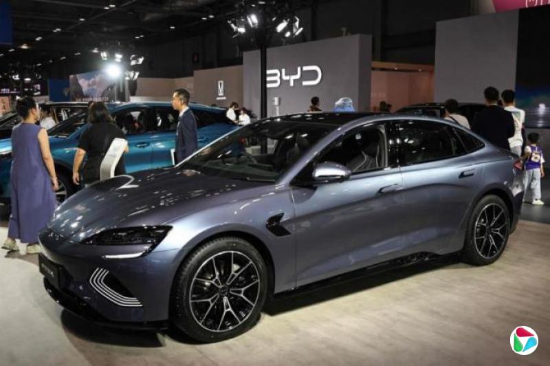 中国汽车行业去年超过一半产能闲置