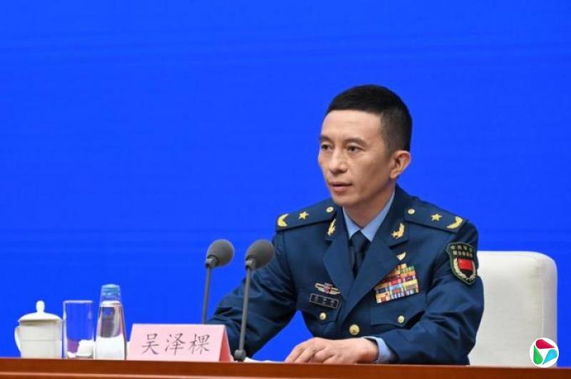 中国军方:受阅武器装备集中展示解放军战略威慑实力