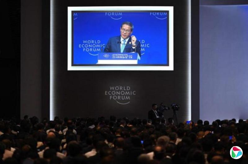 李强促推动中国为“超大体量消费大国” 分析:有助国内经济循环增强全球影响力