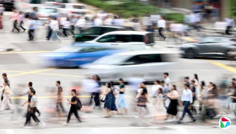 郑美芬:新马同源不同路的经济背影