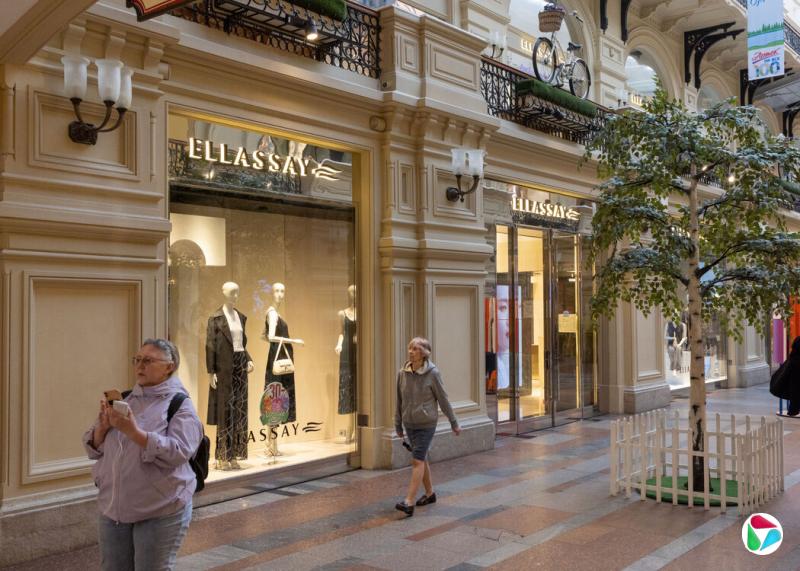 莫斯科GUM百货公司的中国时装品牌歌力思专卖店。