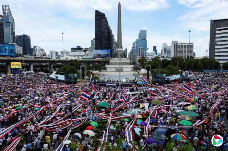 国际特稿:泰国政局陷恶性循环 首相当选难 任满更难