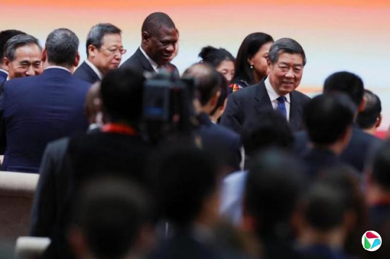 何立峰不点名批评美国加征关税搞制造业回流