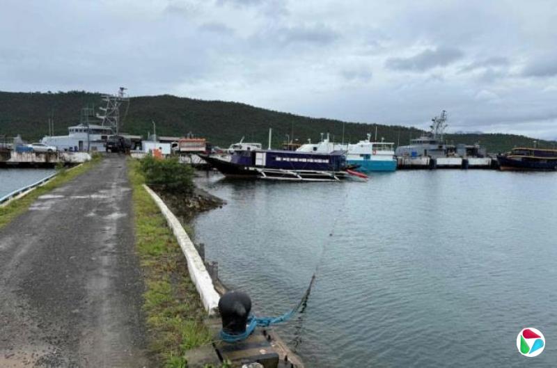 菲律宾批准美国在争议水域建舰艇维修设施