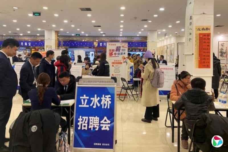 中国6月非在校青年失业率降至一年新低