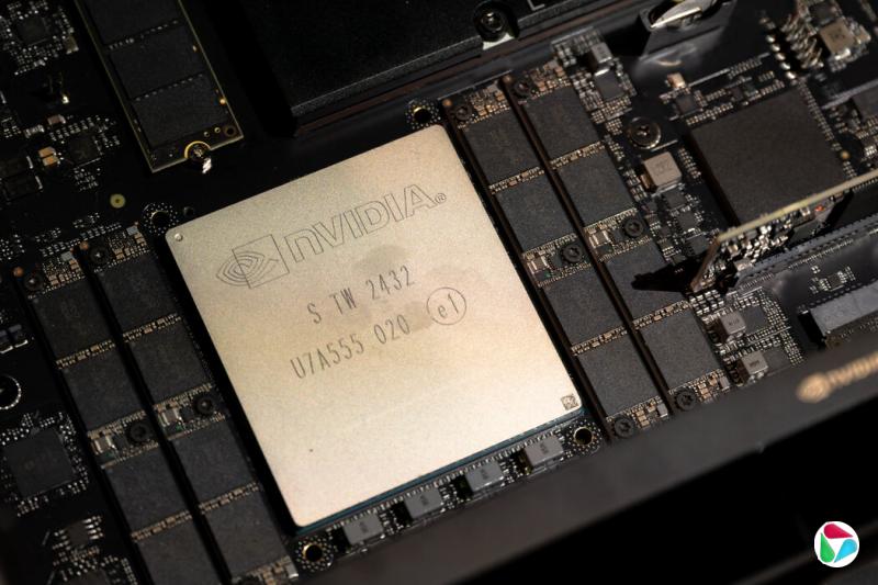 英伟达的一款芯片。该公司首席执行官黄仁勋近期在华盛顿展开了一系列游说活动,敦促政界人士开放对华人工智能芯片的销售。