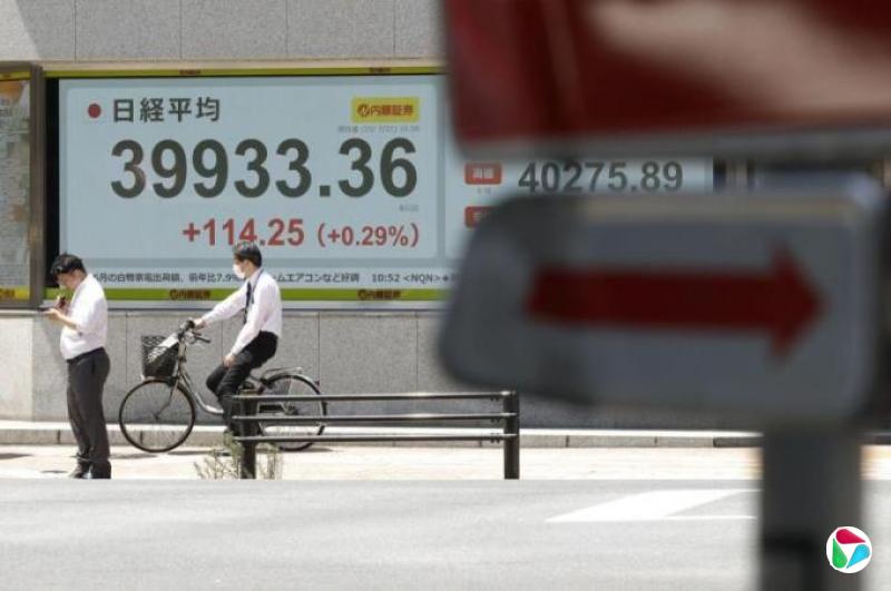 日股跳涨逾2% 受美日关税协议提振