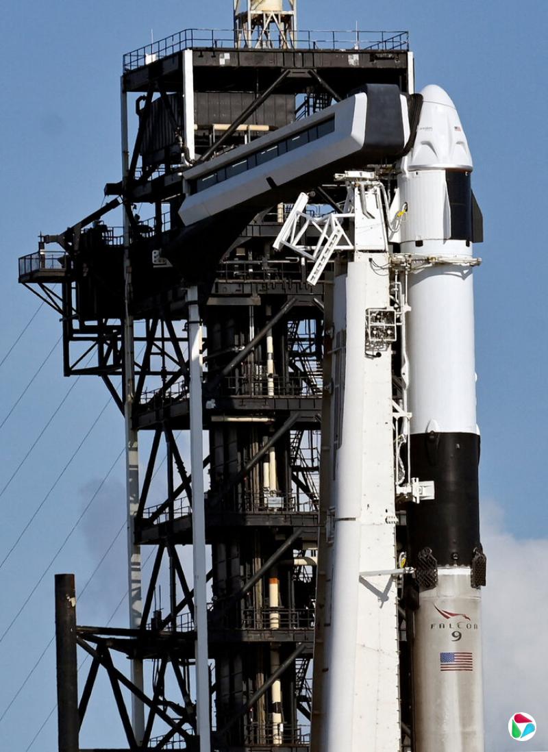 佛罗里达州卡纳维拉尔角的猎鹰9号运载火箭,摄于今年6月。部分可重复使用的火箭是SpaceX成功的主要关键。