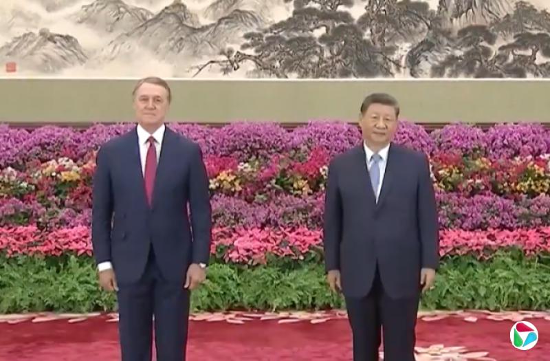 习近平接受美国大使等递交国书