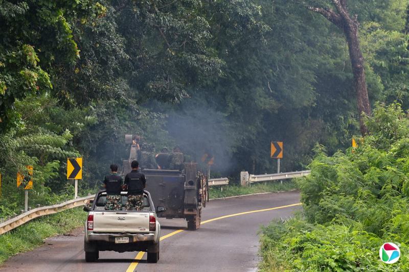 周日,泰国素叻他尼府的军用车辆。